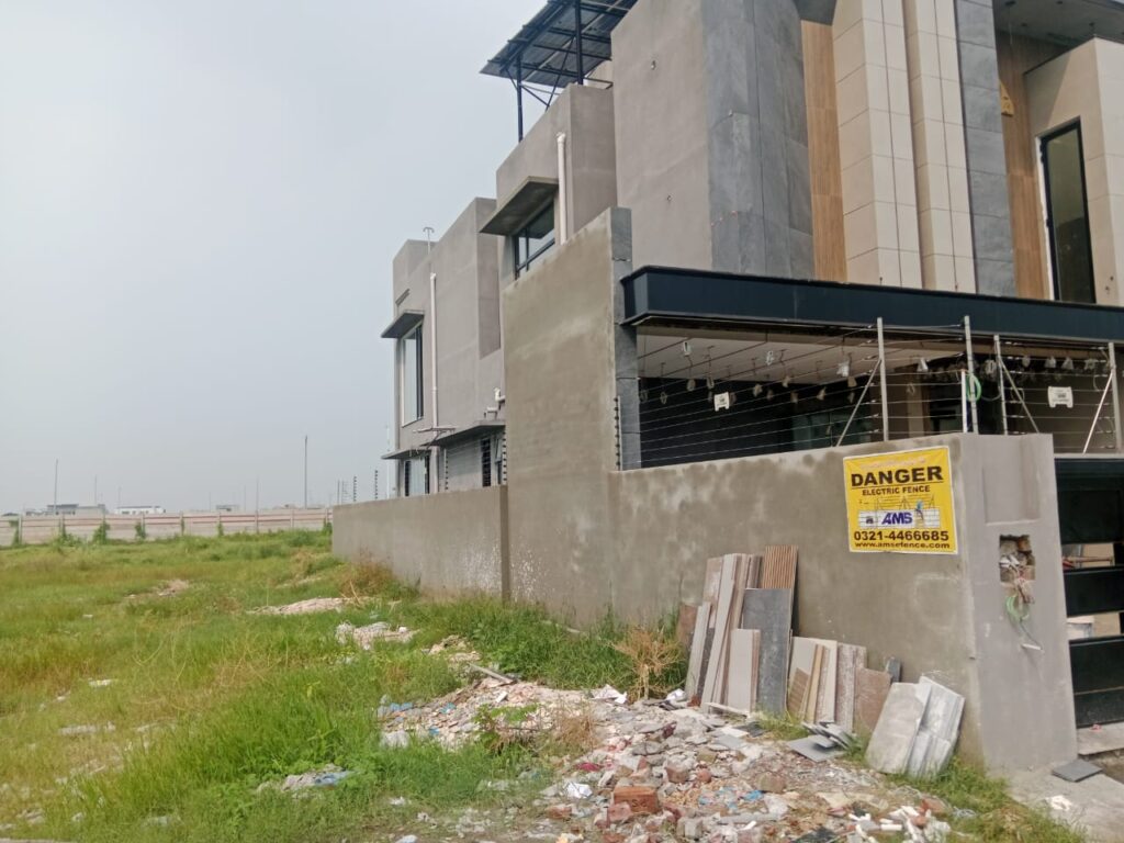 security wire bahria town lahore